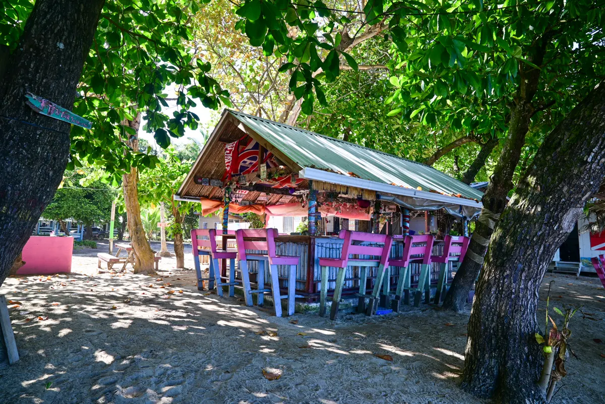 Tita's Pink Sea Horse Bar & Grill